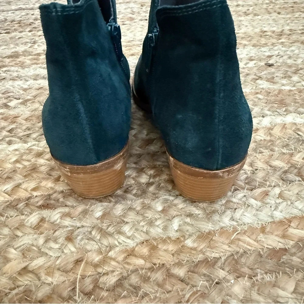 Garnet Hill Women’s Size 8 Forest Green Italian Suede Leather Ankle Boots